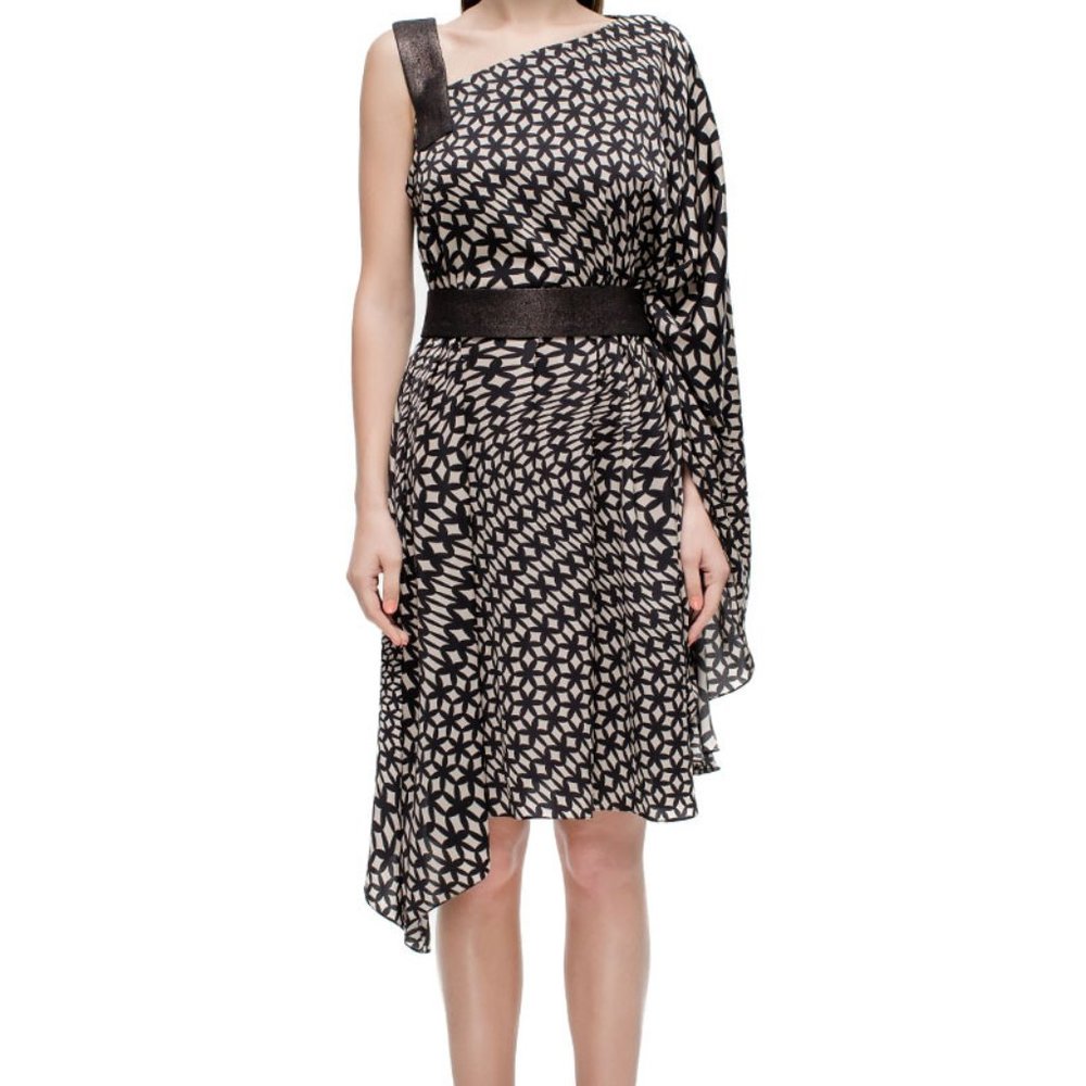 BLACK BARE SHOULDERED DRESS’